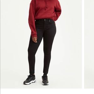 Levi’s 721 High-Rise Skinny